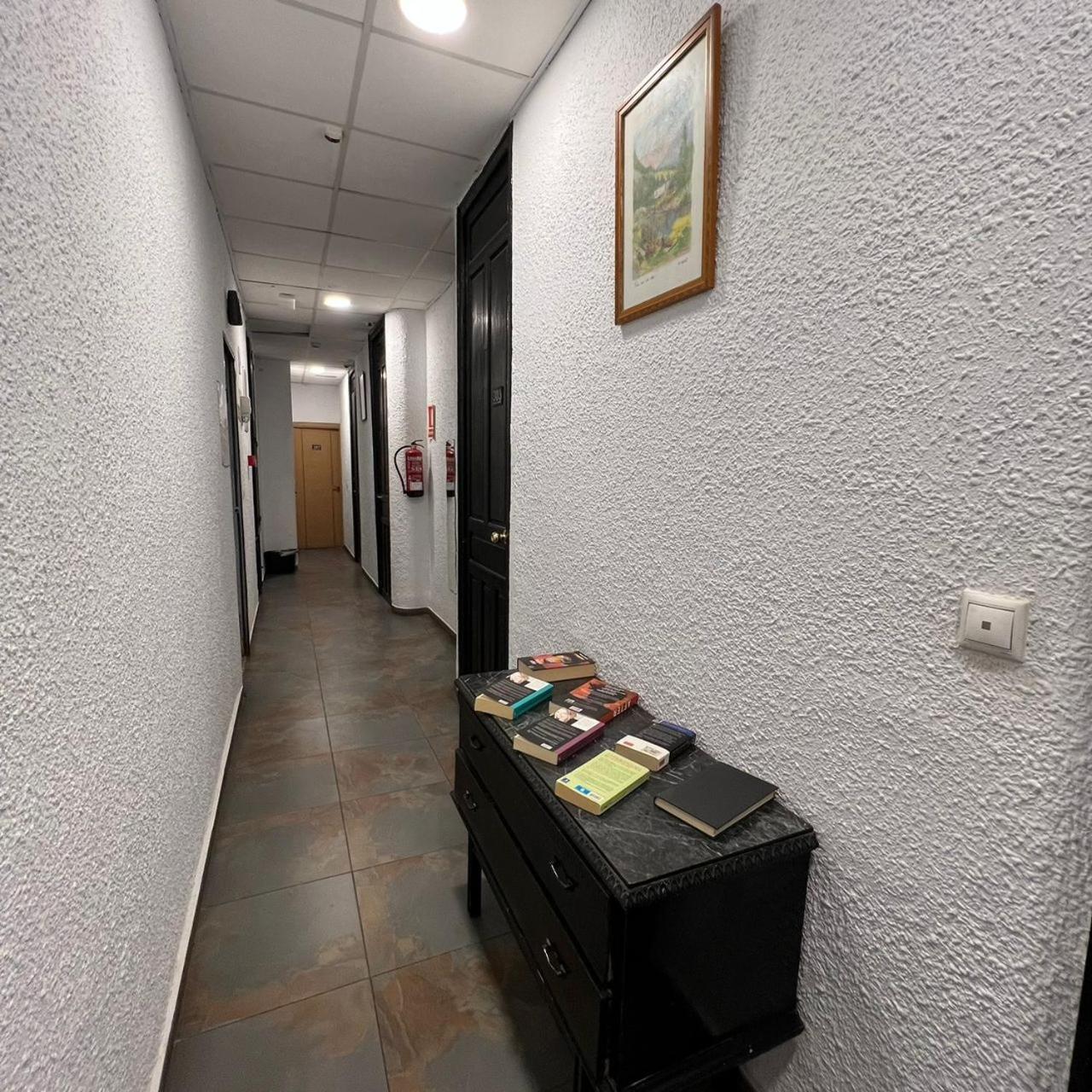 Hostal Milan Alicante Exteriér fotografie